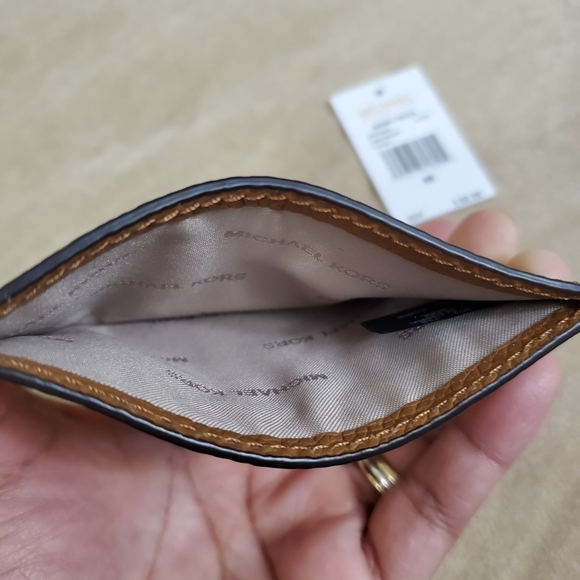 Michael Kors Card Holder - Picture 2 of 2